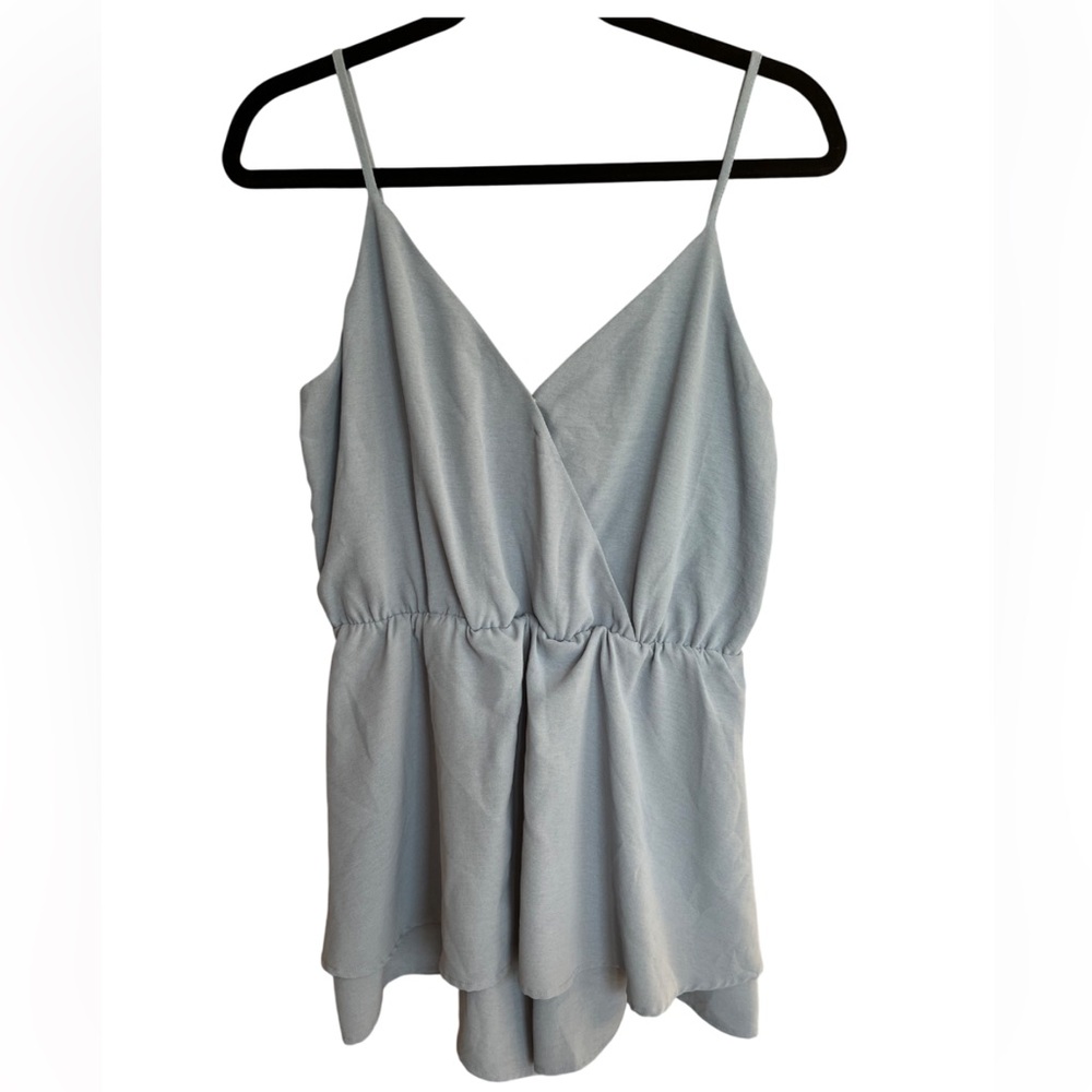 AKIRA Romper Flowing Layered Bottom Vacation Blue Gray Size Large - Picture 10 of 11